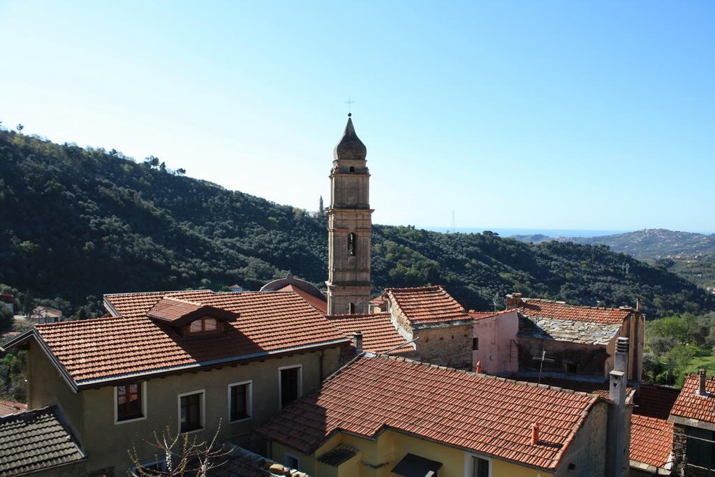 Villa Il Merlo Della Rocca Imperia Zimmer foto